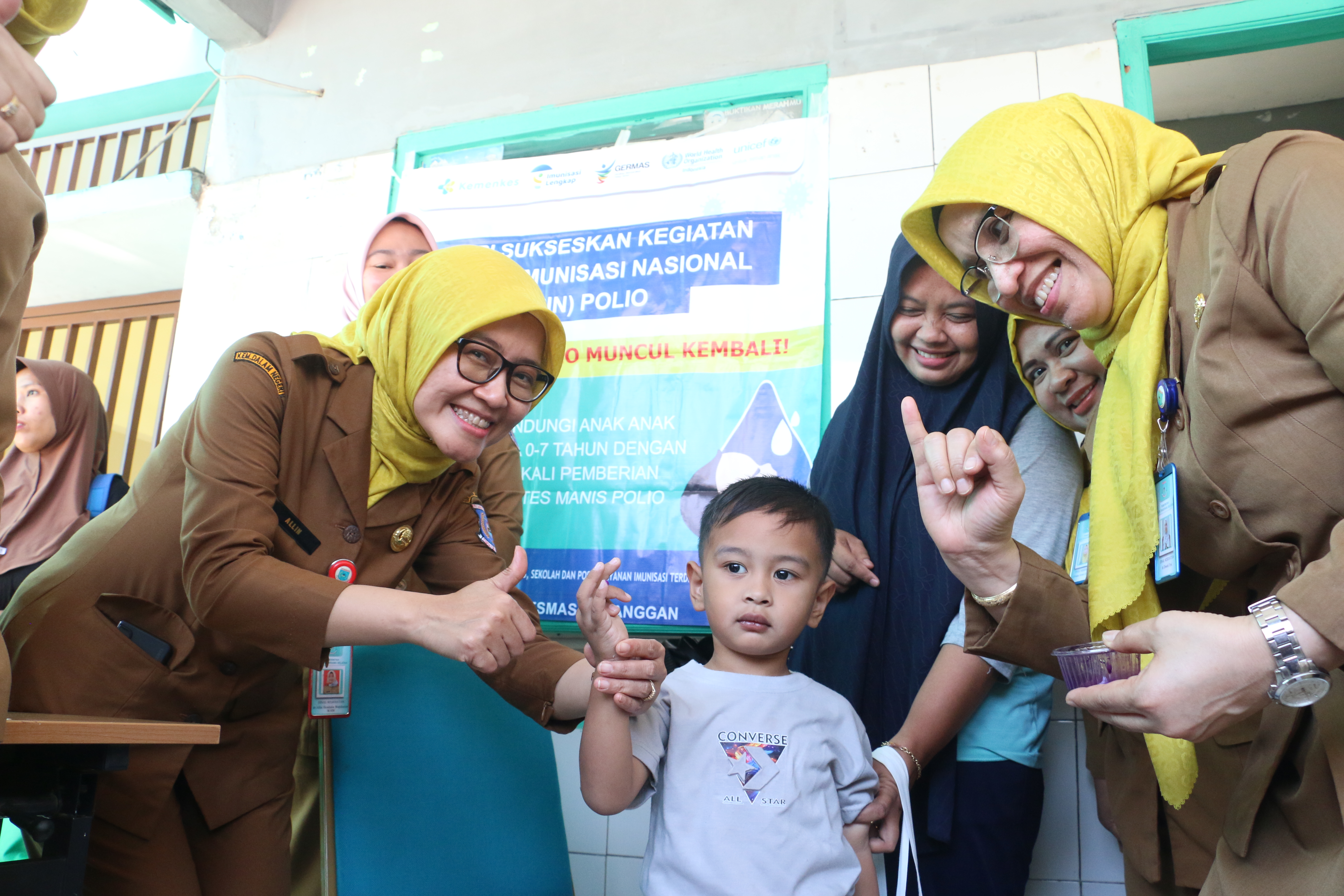 DINKES TANGSEL GELAR PERINGATAN HARI ANAK NASIONAL YANG DIRANGKAIKAN DENGAN PEKAN IMUNISASI NASIONAL POLIO