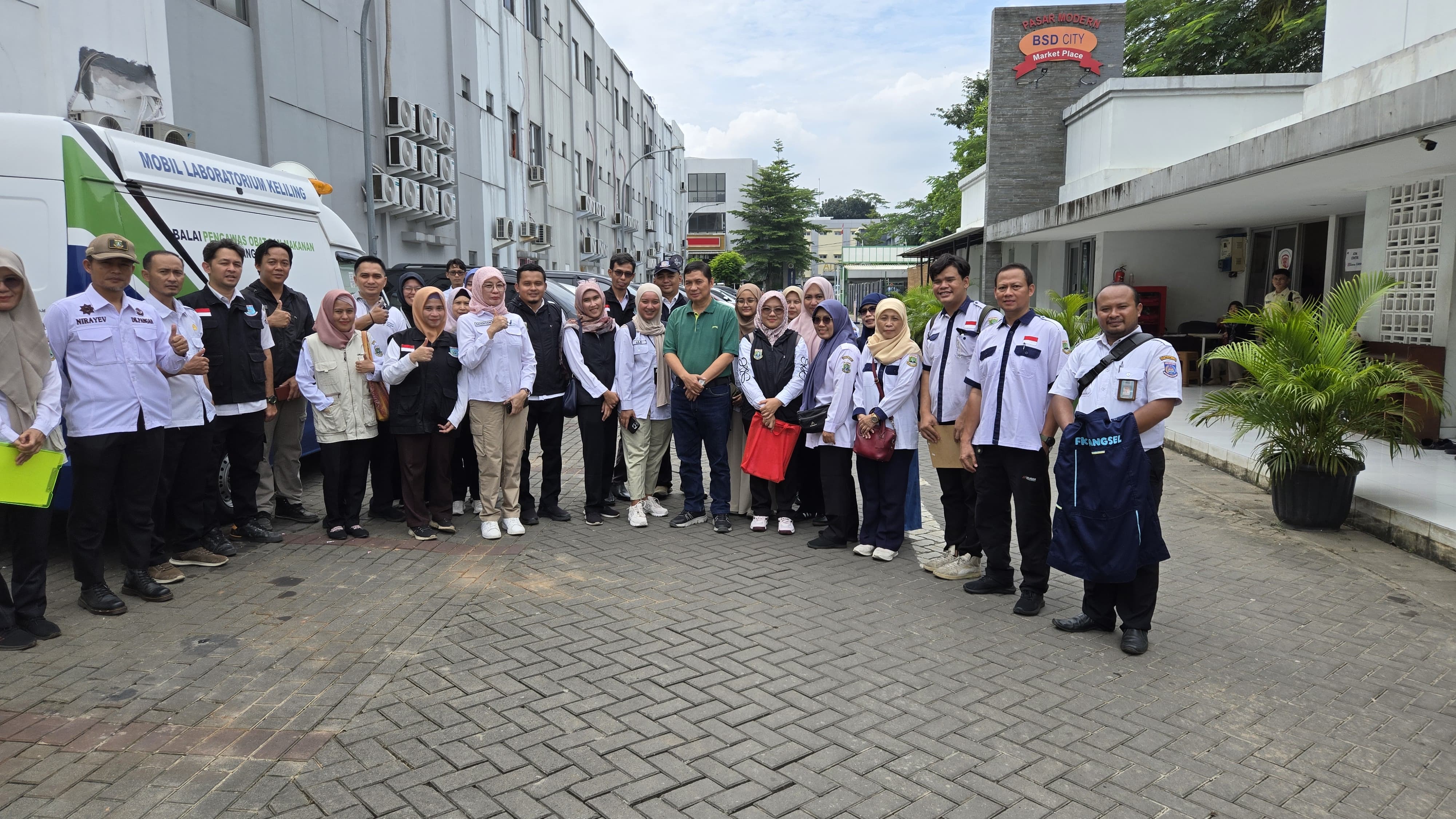 Pengawasan Keamanan Pangan Takjil Ramadhan 2025 di Pasar Modern BSD